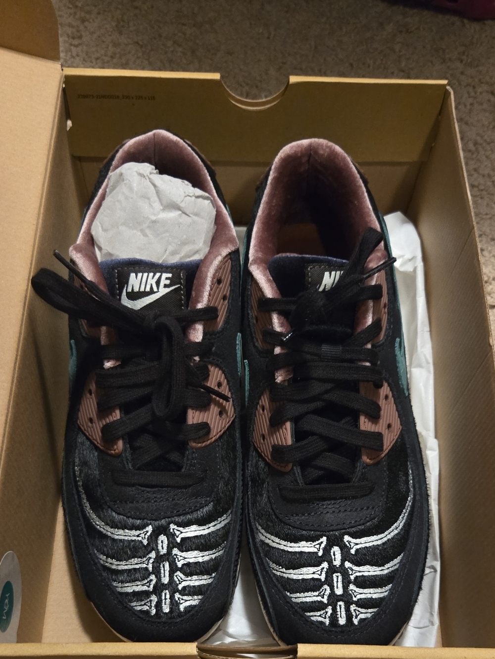Nike Women's Black Teal Pink Athletic Sneakers